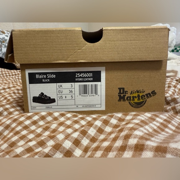 Dr. Martens Blaire Slide Sandals, Size US 5/EUR/36/UK 3 - Picture 5 of 7